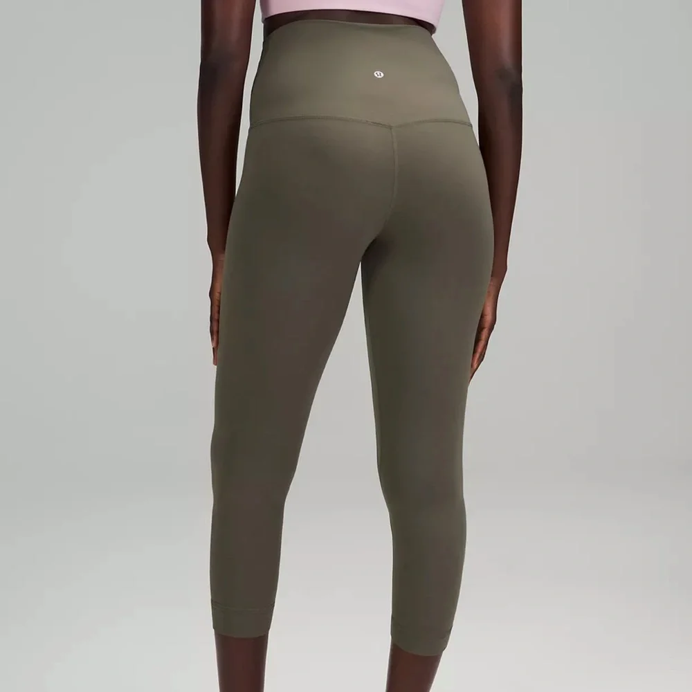 lululemon align leggings 🤍 - Picture 3 of 4